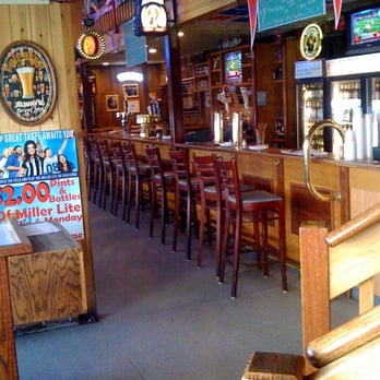 Stuff Yer Face - Bar Area - Pubs Near Me - New Brunswick, New Jersey Stuff Yer Face - Bar Area - Pubs Near Me - New Brunswick, New Jersey