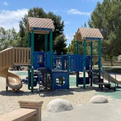 Torrey Hills Pocket Park - Playground Equipment