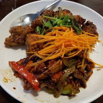 BUA Thai - Crispy Chicken with Cashew Nuts for $12.95. - Thai Near Me - Lake Stevens, Washington