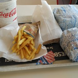Hesburger - 薯條漢堡包裝很可愛~ 薯條好吃!