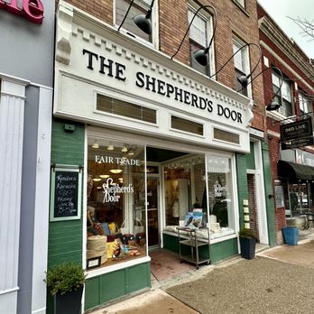 Shepherds Door - Front entrance to store - Bookstores Near Me - Bellevue, Pennsylvania