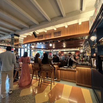 Red Rooster Overtown - Inside bar - Cocktail Bars Near Me - Miami, Florida Red Rooster Overtown - Inside bar - Cocktail Bars Near Me - Miami, Florida