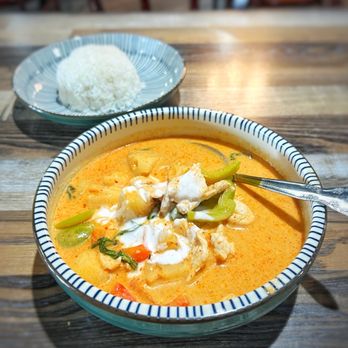Siam Thai Kitchen - 24. PINEAPPLE CURRY with Chicken - Thai Near Me - Mission Viejo, California Siam Thai Kitchen - 24. PINEAPPLE CURRY with Chicken - Thai Near Me - Mission Viejo, California
