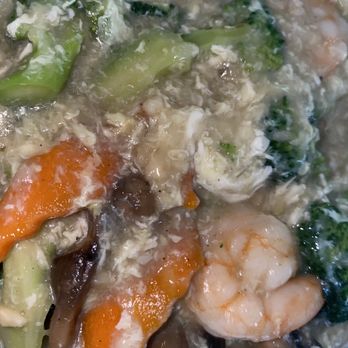 Rose Garden - Prawns in lobster sauce - Chinese Near Me - San Leandro, California Rose Garden - Prawns in lobster sauce - Chinese Near Me - San Leandro, California