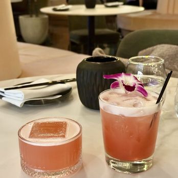 ZOOZ Cocktail Garden - Poisonous kiss (left) and roses are red - Cocktail Bars Near Me - Washington, DC, District of Columbia ZOOZ Cocktail Garden - Poisonous kiss (left) and roses are red - Cocktail Bars Near Me - Washington, DC, District of Columbia