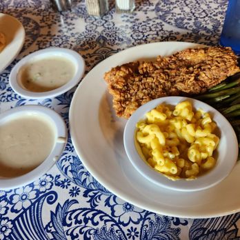 High Cotton Kitchen - Chicken fried steak - Comfort Food Near Me - Paris, Texas High Cotton Kitchen - Chicken fried steak - Comfort Food Near Me - Paris, Texas