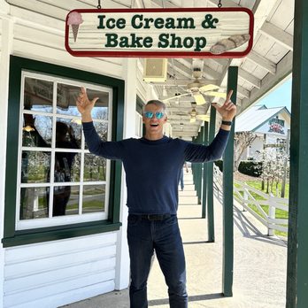 The Apple Barn & Cider Mill - Specialty Food Near Me - Sevierville, Tennessee The Apple Barn & Cider Mill - Specialty Food Near Me - Sevierville, Tennessee
