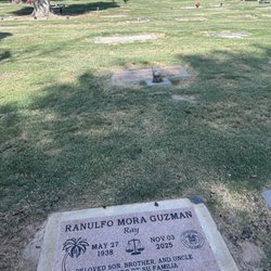 Naty's Place - Rays grave