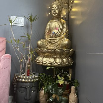 Araiya Thai Massage - Massage Near Me - Newport Beach, California Araiya Thai Massage - Massage Near Me - Newport Beach, California