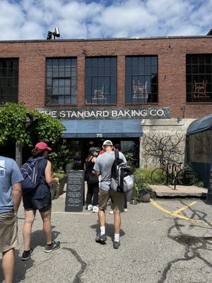 Standard Baking Co by null