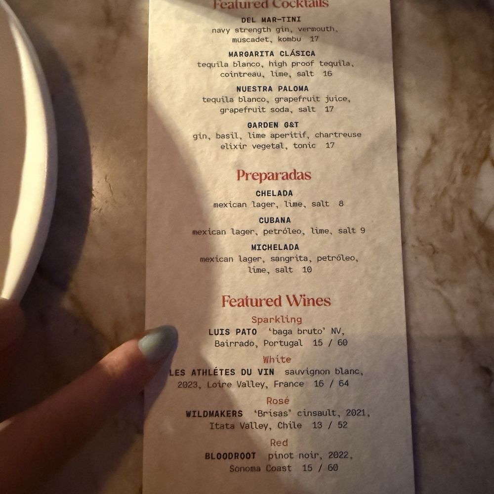 Este - Seafood Near Me - Austin, Texas
