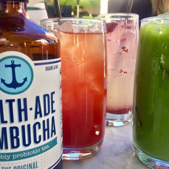 True Food Kitchen - All them slurpy noms: pomegranate cranberry kombucha. Something pretty (heh) n kale-ade - Vegetarian Near Me - Pasadena, California True Food Kitchen - All them slurpy noms: pomegranate cranberry kombucha. Something pretty (heh) n kale-ade - Vegetarian Near Me - Pasadena, California