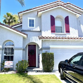 Pro Performance Painting - Front of house - Painters Near Me Pro Performance Painting - Front of house - Painters Near Me