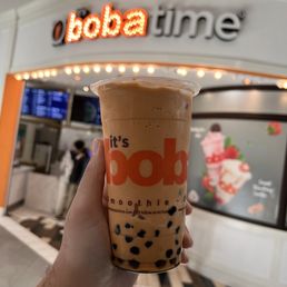 Thai Tea Smoothie with Boba Thai Tea Smoothie with Boba