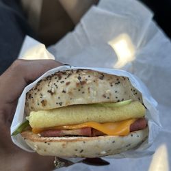 Lilis Vegan Breakfast - Everything Bacon & Eggs Bagel Sandwich 100% Plant Base (egg, cheese, lili's sauce, spinach, bagel)