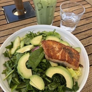 Parakeet Cafe - Salmon salad and matcha - Vegetarian Near Me - San Diego, California