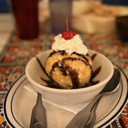 Casa Mendoza - Fried ice cream