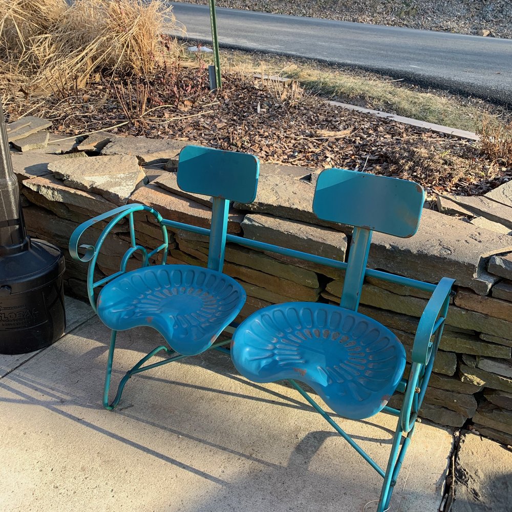 The Laundrette - Cute seats outside - Pizza Near Me - Narrowsburg, New York The Laundrette - Cute seats outside - Pizza Near Me - Narrowsburg, New York