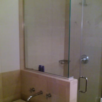 Marina Grand Resort - shower (tub is next to it) - Hotels Near Me - New Buffalo, Michigan Marina Grand Resort - shower (tub is next to it) - Hotels Near Me - New Buffalo, Michigan