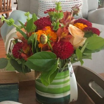Blooming Vase - Florists Near Me - Burlingame, California Blooming Vase - Florists Near Me - Burlingame, California