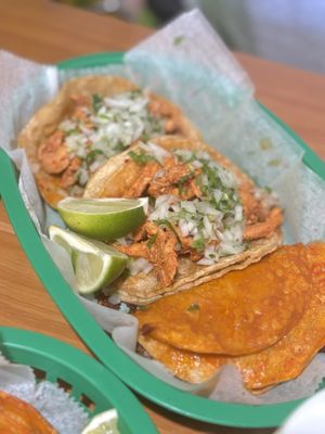 Taco Moro by null