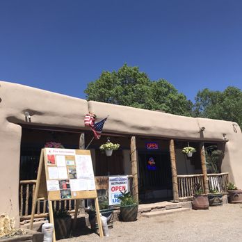 Frankie's at the Cassanova - The restaurant - New American Near Me - Pecos, New Mexico