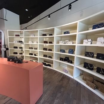 Coach - Men's Clothing Near Me - Chicago, Illinois