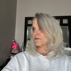 Laura’s Southern Charm Salon