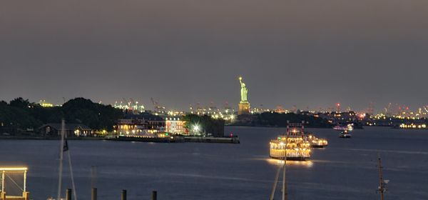 Brooklyn Heights Promenade by null