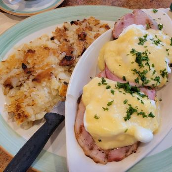 Metro 29 Diner Restaurant - Eggs Benedict - Diners Near Me - Arlington, Virginia Metro 29 Diner Restaurant - Eggs Benedict - Diners Near Me - Arlington, Virginia