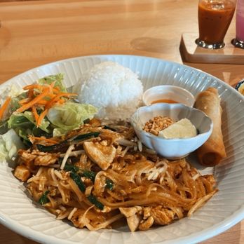 Manon - Pad Thai - Thai Near Me - Fullerton, California Manon - Pad Thai - Thai Near Me - Fullerton, California