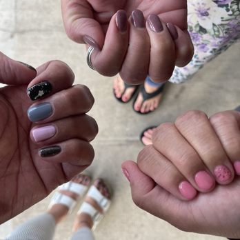Tori Salon and Spa - Sister dat to get pampered! The service here is so good- no stress- and they are friendly! - Nail Salons Near Me - Honolulu, Hawaii Tori Salon and Spa - Sister dat to get pampered! The service here is so good- no stress- and they are friendly! - Nail Salons Near Me - Honolulu, Hawaii