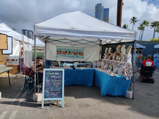 Kaka'ako Farmers Market by null