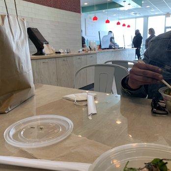 Poke Bros - Seating view - Hawaiian Near Me - Frankfort, Illinois Poke Bros - Seating view - Hawaiian Near Me - Frankfort, Illinois