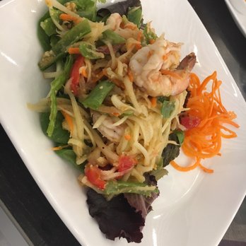 Senyai Thai Kitchen - papaya salad with shrimp - Thai Near Me - Pittsburgh, Pennsylvania