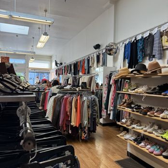 Crossroads Trading - Used, Vintage & Consignment Near Me - San Francisco, California Crossroads Trading - Used, Vintage & Consignment Near Me - San Francisco, California
