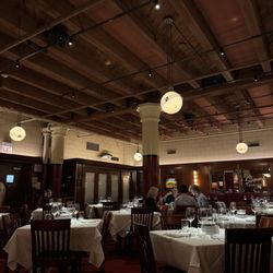 Shaw's Crab House - Inside main dining room