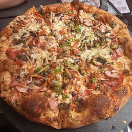 Texas Biggin pizza