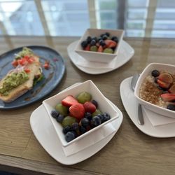 Shoredog Cafe - Oatmeal with cinnamon & fruit, avocado toast and fruit bowls.