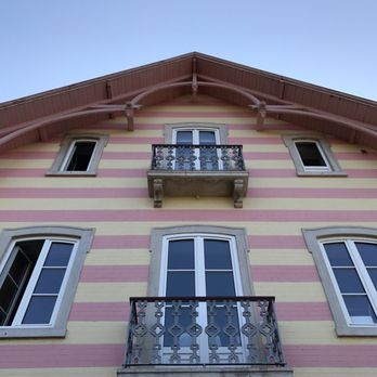 Casa Miradouro - Pretty pink and yellow- like a dessert - Hotels Near Me - Sintra, 11