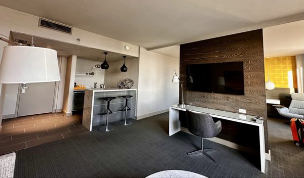Hyatt Regency Los Angeles International Airport by null