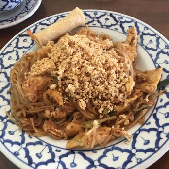 Thai Emerald - Chicken Pad Thai, spice level 5 - Thai Near Me - Huntersville, North Carolina Thai Emerald - Chicken Pad Thai, spice level 5 - Thai Near Me - Huntersville, North Carolina