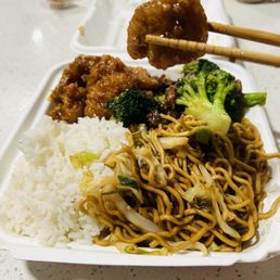 PANDA EXPRESS - Updated January 2026 - 94 Photos & 174 Reviews