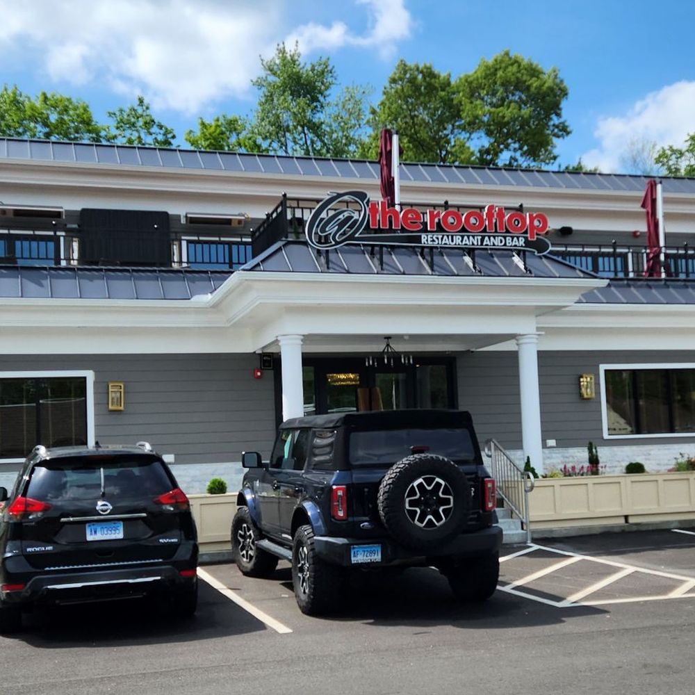 At The Rooftop - Cocktail Bars Near Me - Canton, Connecticut