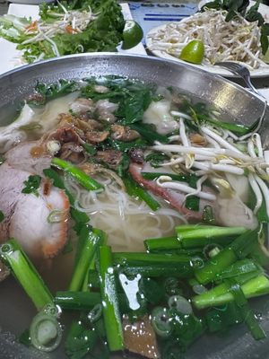 Pho Broadway by null