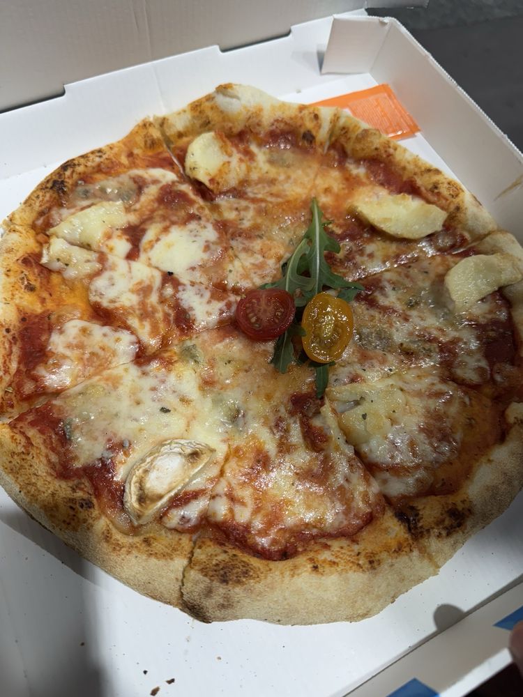 Pizza Julia