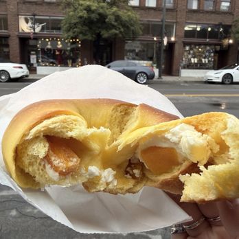 Miopane - Fresh Mango w/cream cheese - Bakeries Near Me - Pasadena, California