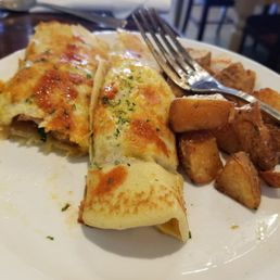 The farmhouse with potatoes. The farmhouse with potatoes.