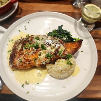 The Highlands - Blackened salmon, rice & spinach - Coffee & Tea Near Me - Washington, DC, District of Columbia
