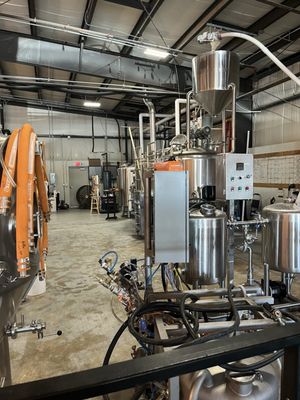 Elliott's BBQ Lounge by null